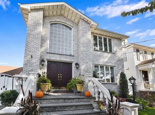 16011 98th St, Jamaica, NY 11414