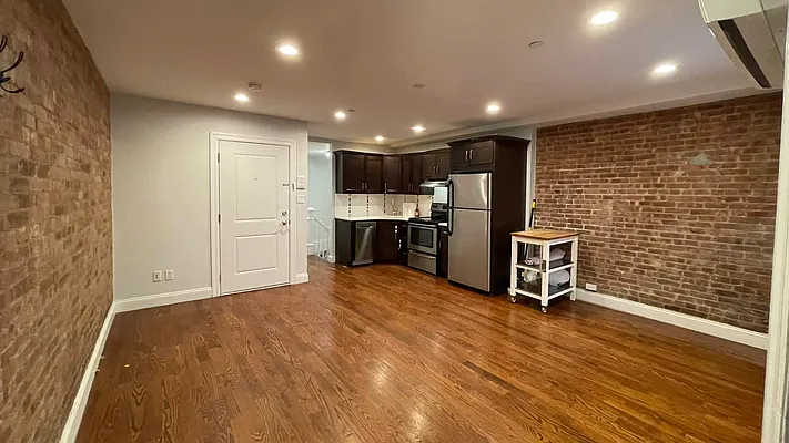 Rented by Strivers Management Group Corp (Brokerage) | media 1