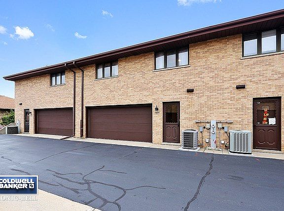 2nd image of 16114 Pine Dr #16114