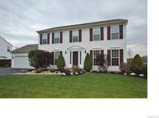 521 Tiburon Ln, East Amherst, NY 14051