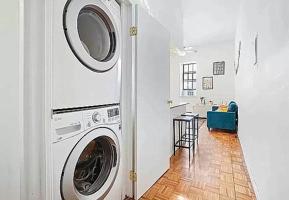 3rd image of 257 Water St #4A1