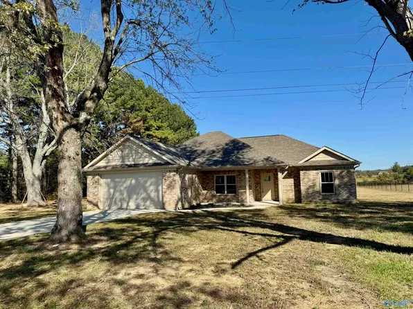 8369 State Line Rd, Taft, TN 38488