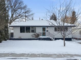 2210 William AVENUE, Saskatoon, SK S7J 1A6
