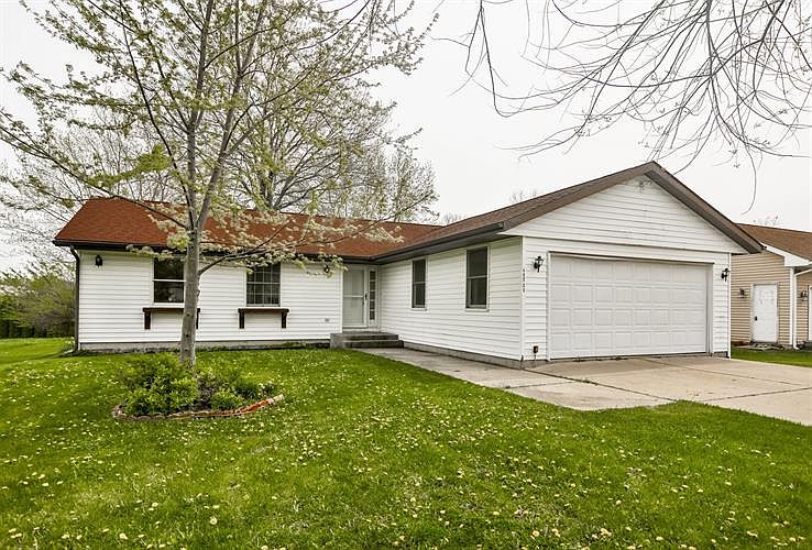1st image of 407 Candlewick Blvd SE