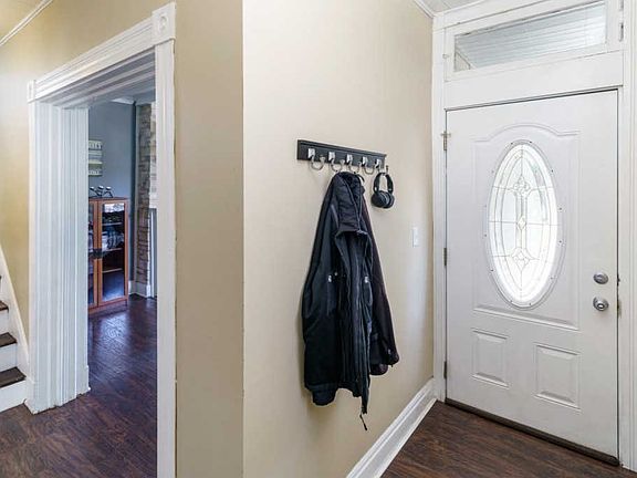 4th image of 3561 Larkspur Ave