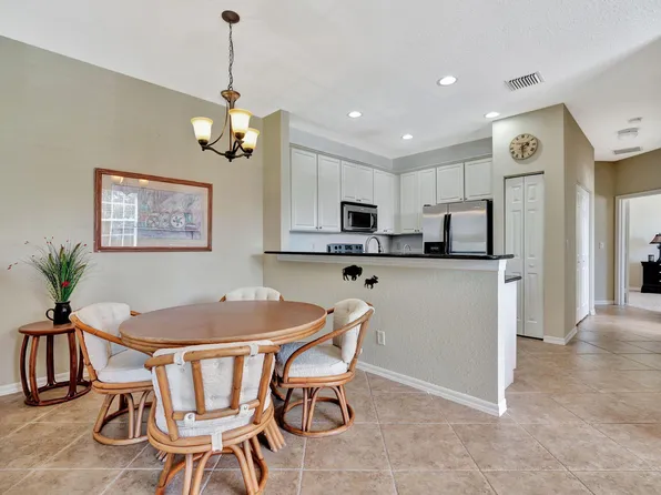 3031 SE Lexington Lakes Drive #202, Stuart, FL 34994