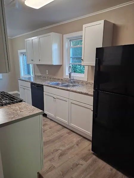 3 bed, 1560 sqft, $1,400 — Photo 3