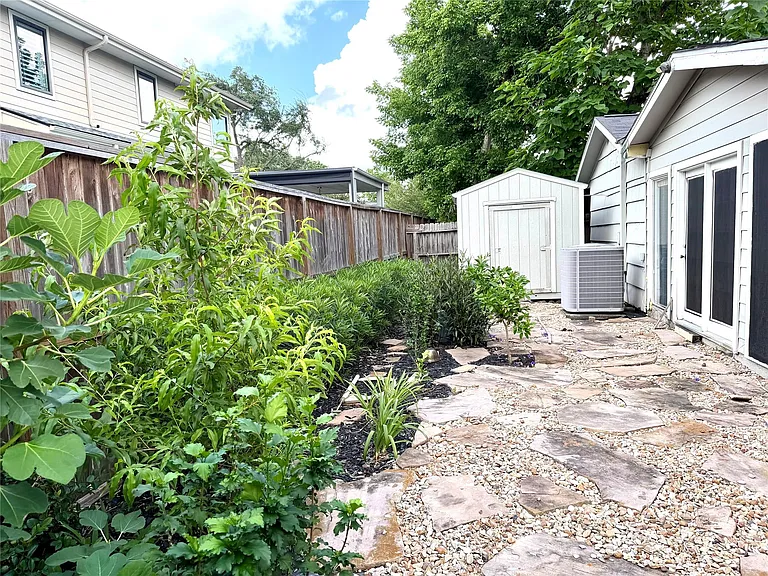 4128 Bissonnet St — Photo 26