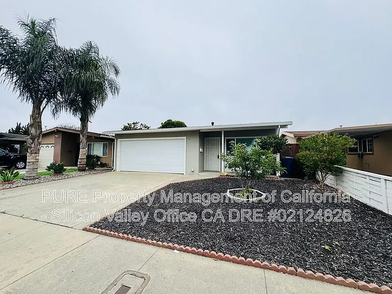 555 Bridge St — Photo 9