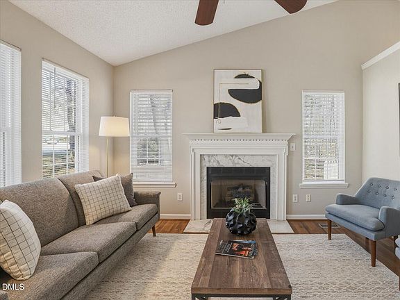 3rd image of 325 Wolfbridge Rd