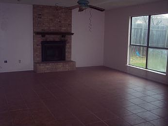 5th image of 4137 Emerson Dr