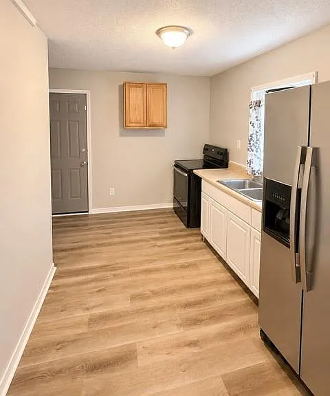 328 Pursley St #B — Photo 5