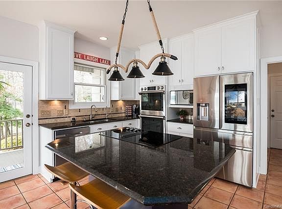5th image of 2783 Camden Pointe Dr