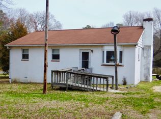 324 Clearview Dr, Colonial Beach, VA 22443