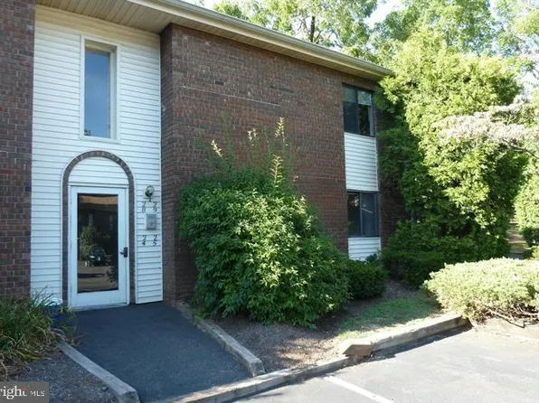 25 Hatters Ct #25, Hatboro, PA 19040