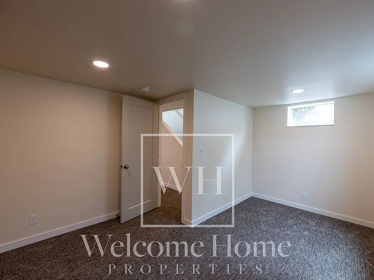 521 Ankeny St — Photo 26