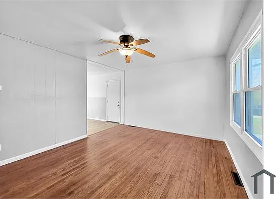 60 W Adams Dr — Photo 5