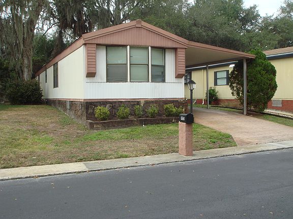 2nd image of 1925 Amberwood Dr