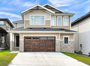 406 N Rowley Way NW, Calgary, AB T3L 0G5