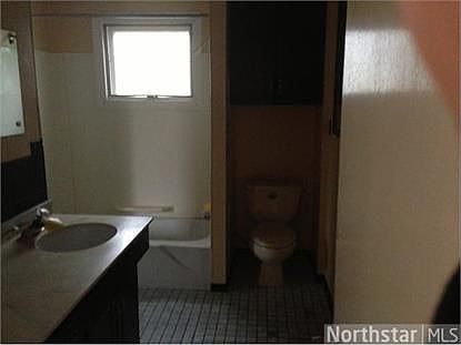 3rd image of 1634 Ivy Ave E