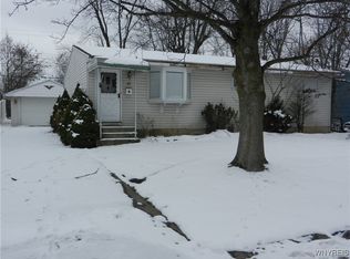 28 Pamela Dr, Depew, NY 14043