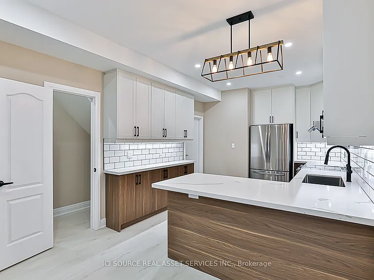 747 Langford Blvd #B — Photo 4