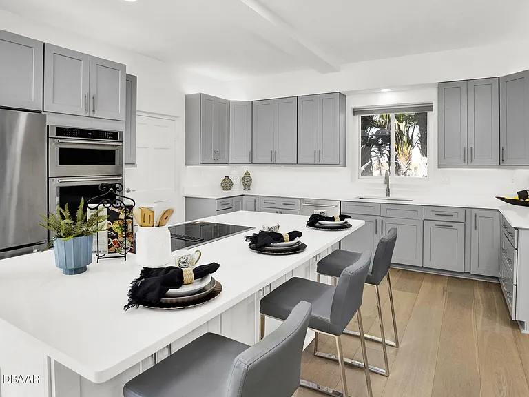 435 Ocean Shore Blvd — Photo 25
