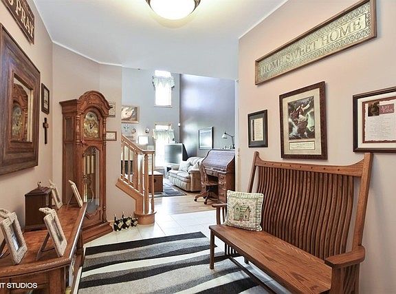 5th image of 9322 Chestnut Trl