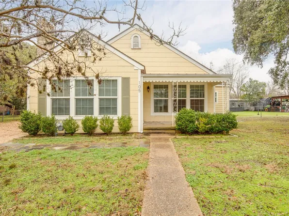 105 S Haswell Dr, Bryan, TX 77803