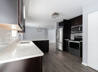 23 Downing Rd, Buffalo Grove, IL 60089