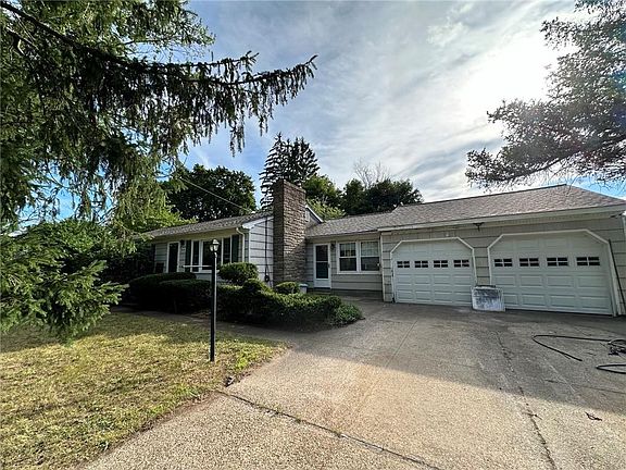 2nd image of 3848 Diamond Hill Rd