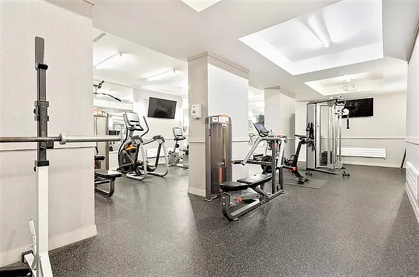 Rented by Fernando Branco Realty LLC | media 24