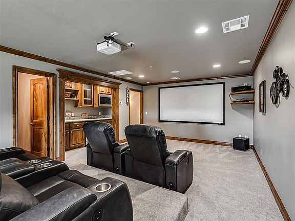4th image of 14425 SE 37th Pl