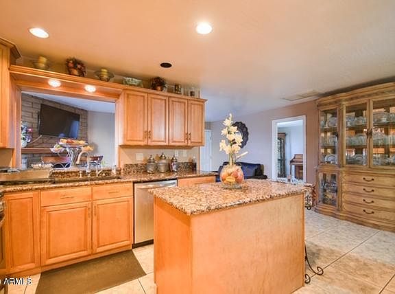 5th image of 7217 N 41st Dr