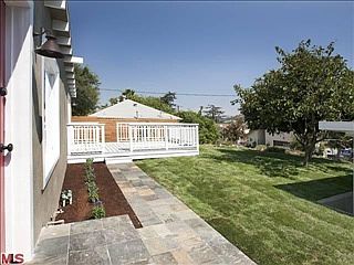 4th image of 3867 Aguilar St