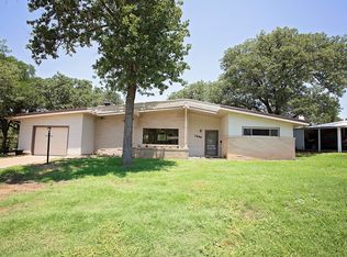 1409 Rolling Hills Dr, Graham, TX 76450