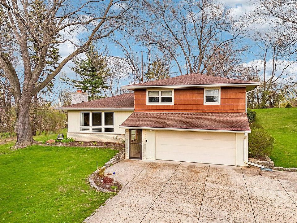 1st image of 21715 Hillcrest DRIVE