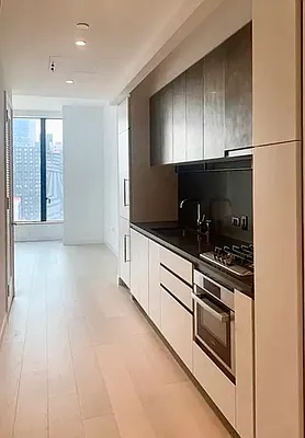 Rented by City Connections Realty | media 16