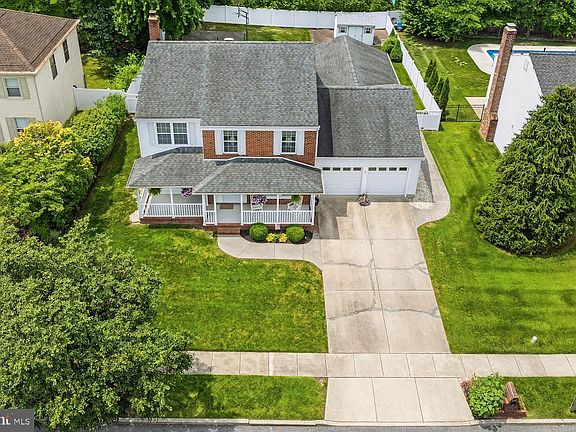 5th image of 53 Goodwin Pkwy
