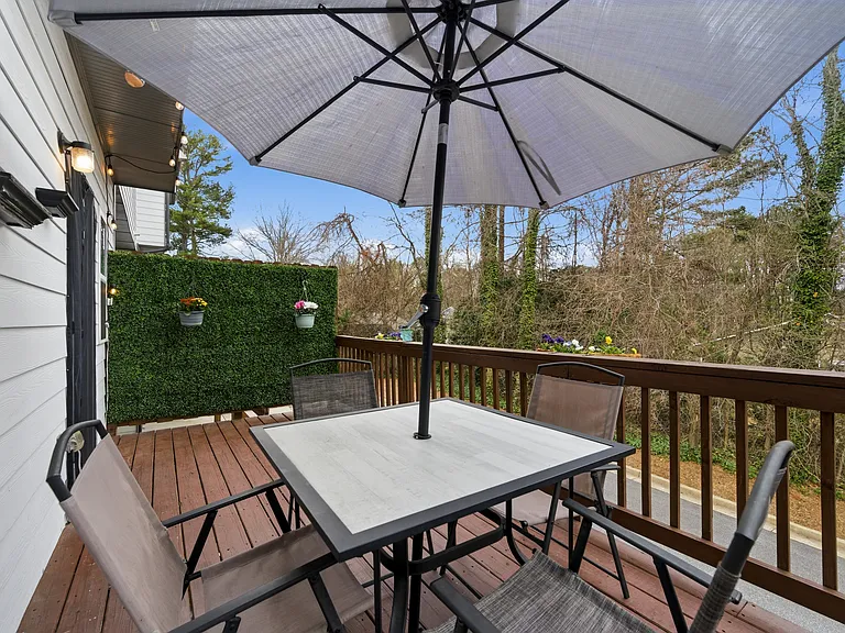 4762 Sampson Ct — Photo 8