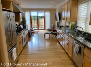 633 Trestle Glen Rd, Oakland, CA