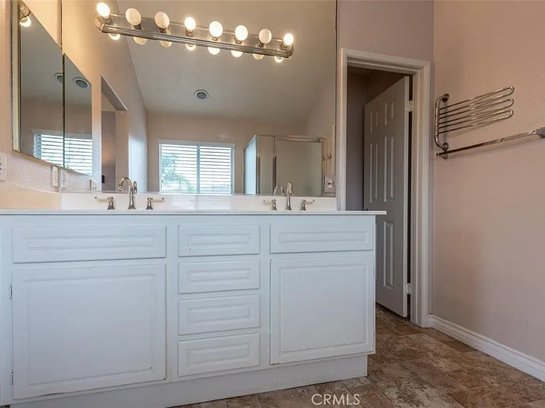14136 Visions Dr — Photo 35