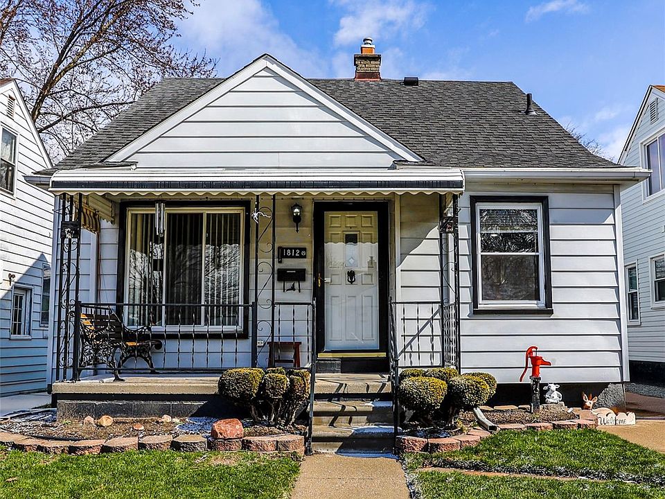 1st image of 1812 Hanford Ave