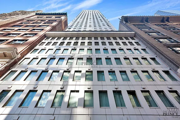 Rented by Compass | media 18