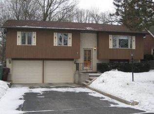 33391 N Lake Shore Dr, Grayslake, IL 60030