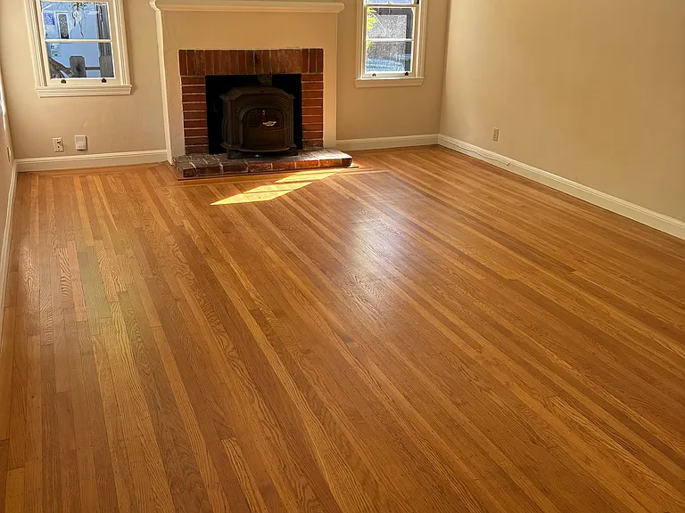 774 Channing Ave — Photo 2