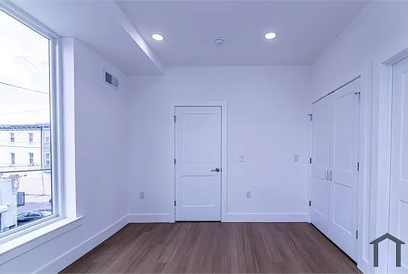 137 E Cumberland St #1 — Photo 24