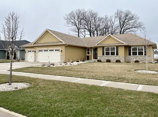 2812 Crosswinds, Racine, WI 53403