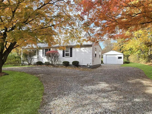 585 Pulaski Road, Kings Park, NY 11754