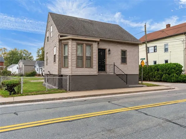 169 Child St, Warren, RI 02885